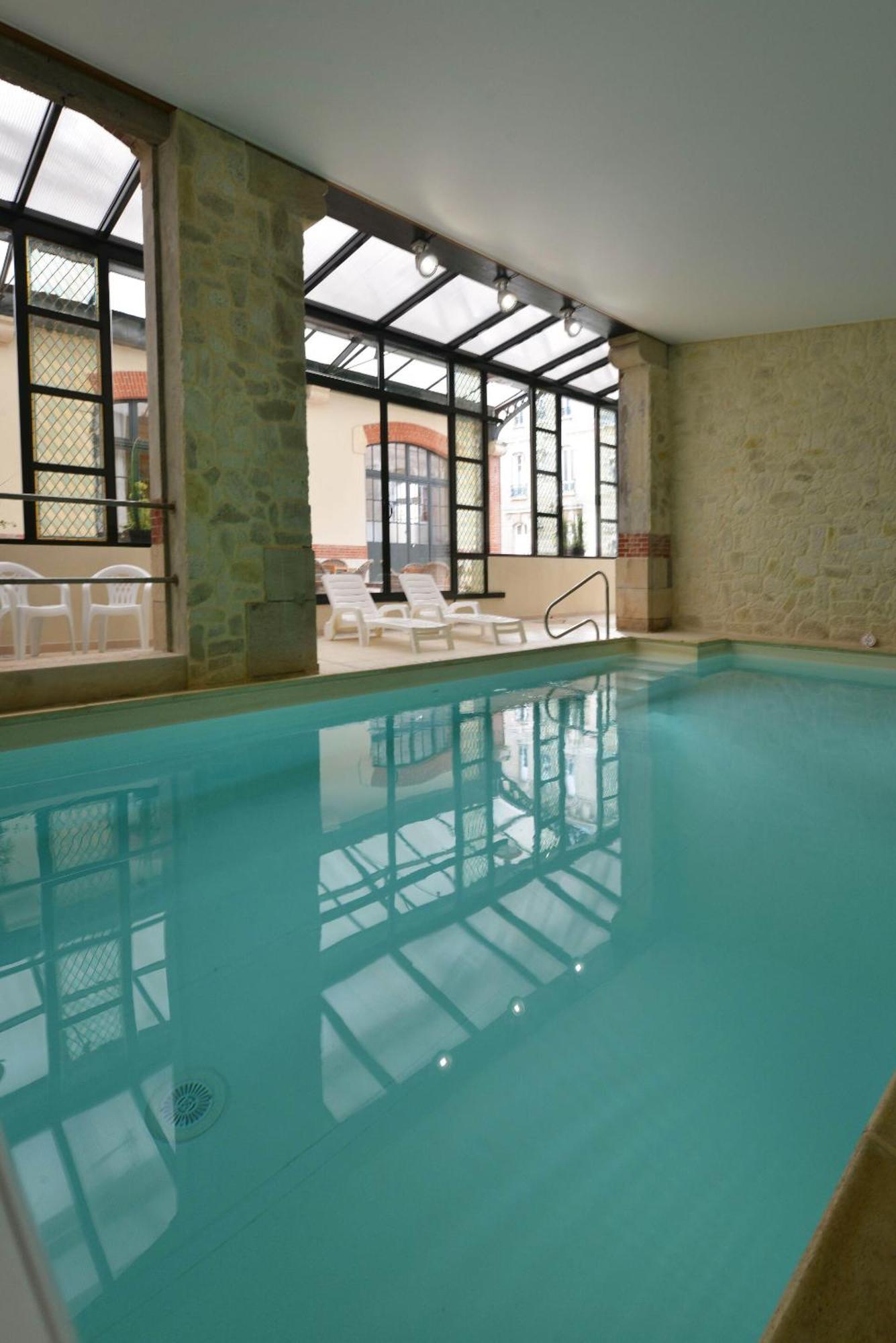 Castel Jeanson 3*