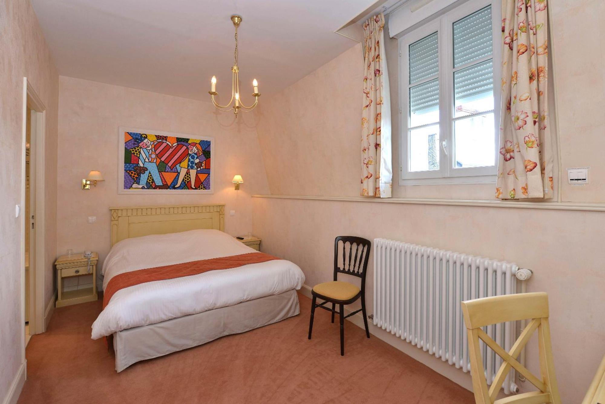 Hotel Castel Jeanson 3*