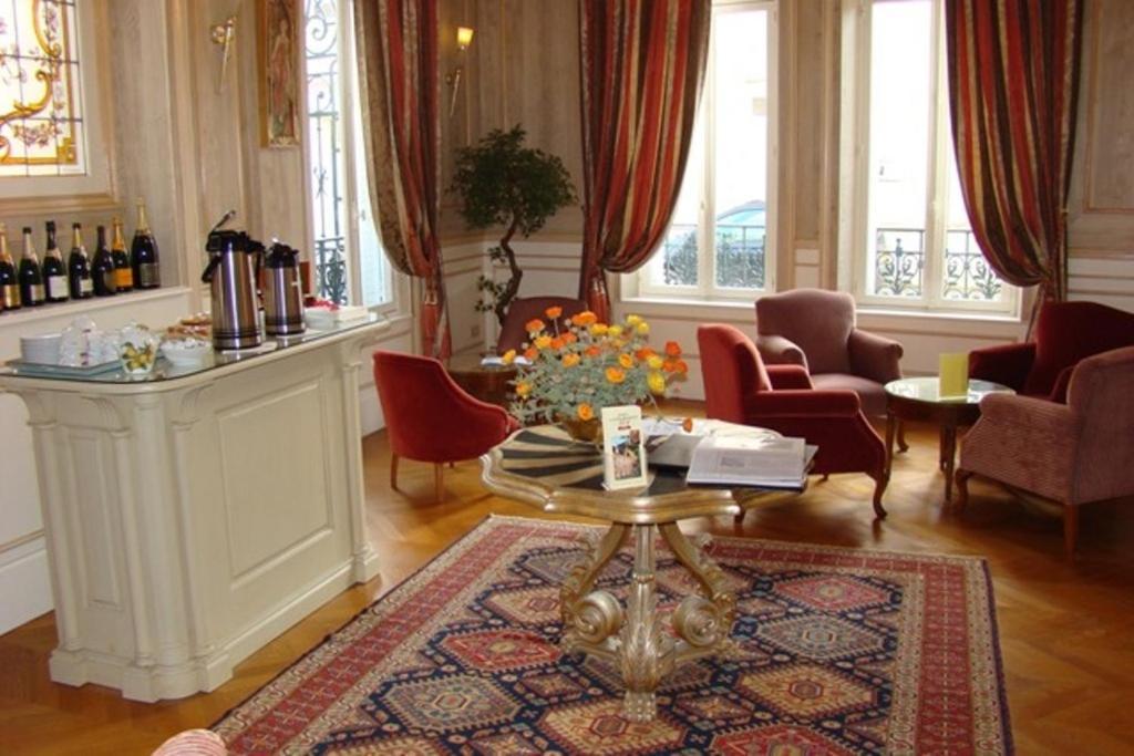 Castel Jeanson 3*